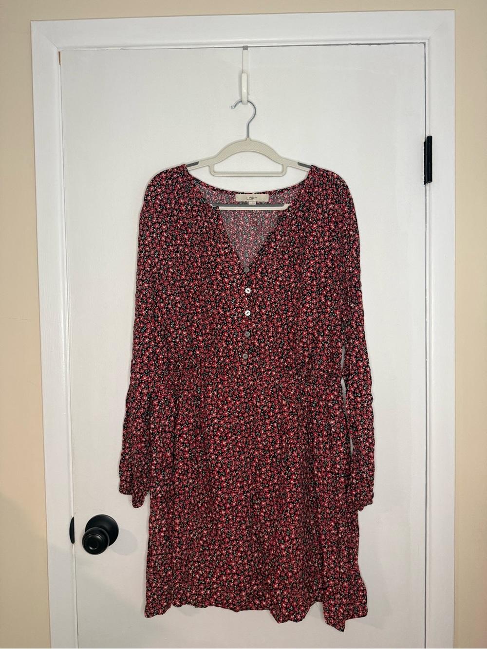 LOFT Red Floral Long Sleeve Button-Front Dress with adjustable sides - Picture 2 of 8
